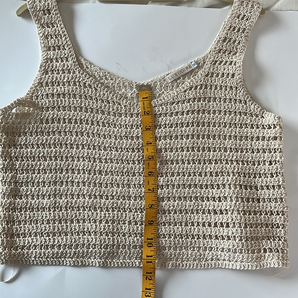 Luxuoire knit crochet mesh crop top sleeveless cream color size medium - Picture 10 of 11